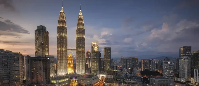 Crossing the Border from Singapore to Malaysia: A Complete Guide
